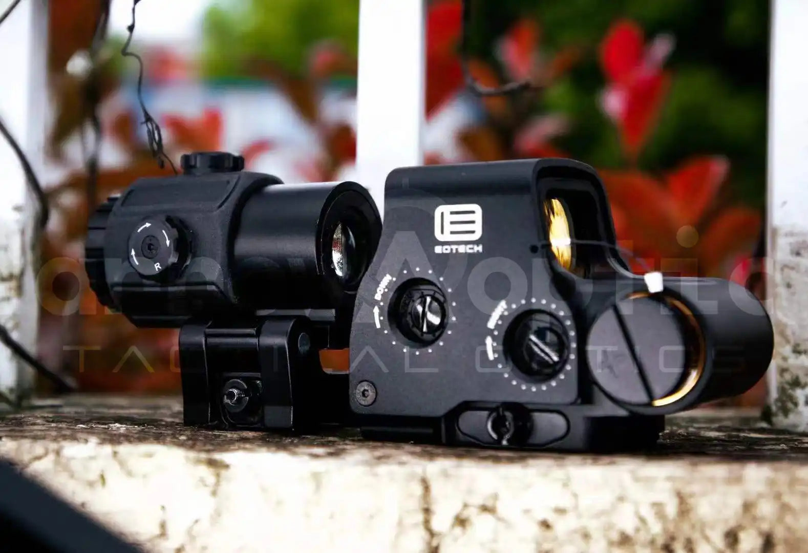 Lupa eléctrica ArrowOptic® G43 3X con desconexión rápida, montaje con interruptor a lado (STS)