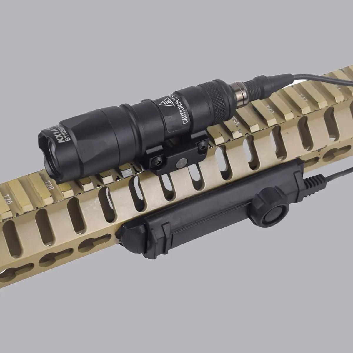 مصباح يدوي تكتيكي ArrowOptic® Lumens M300/M600